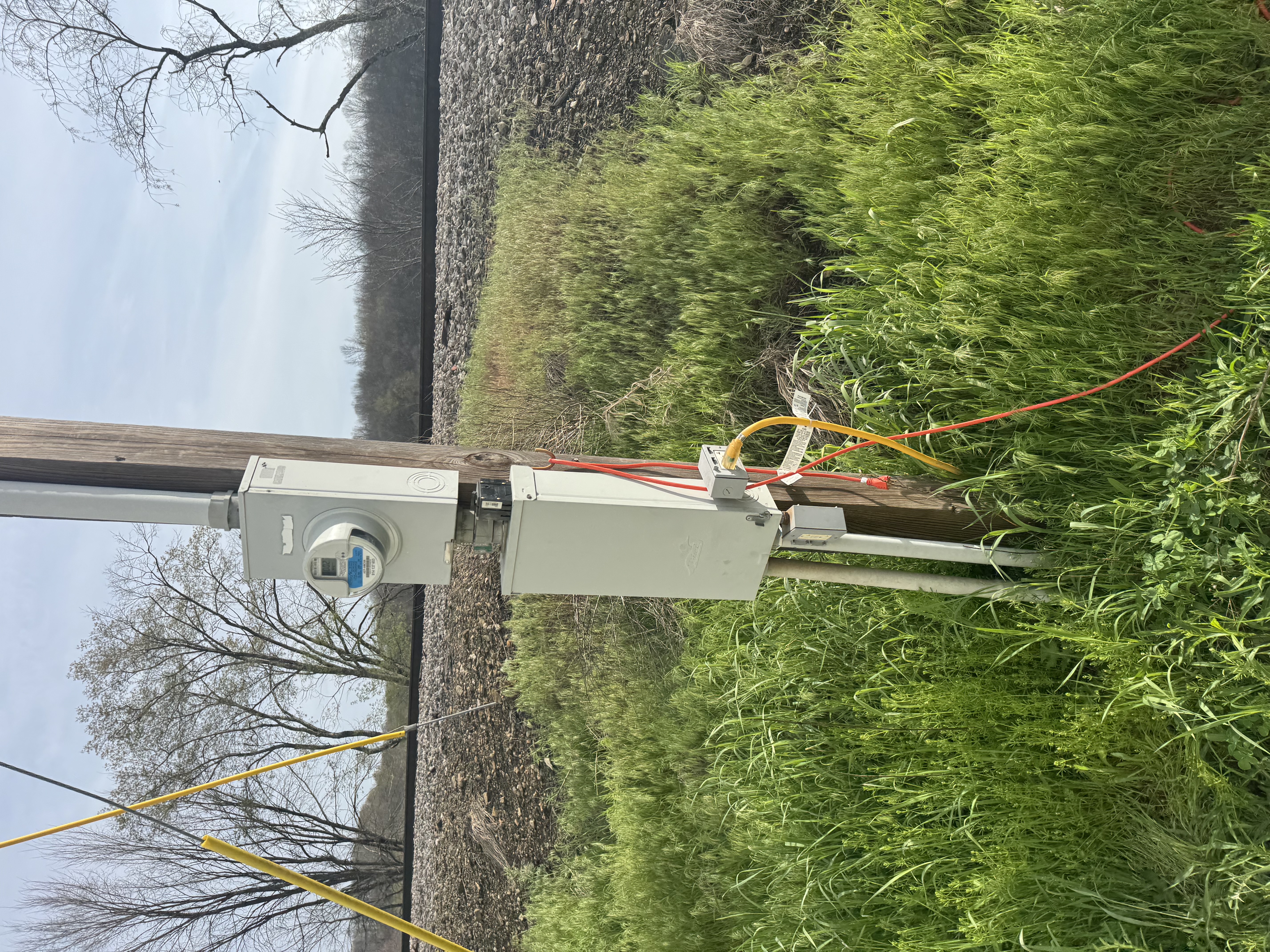 Pole-mount NEMA disconnect with conduit — Cadiz, Ohio terminal field work